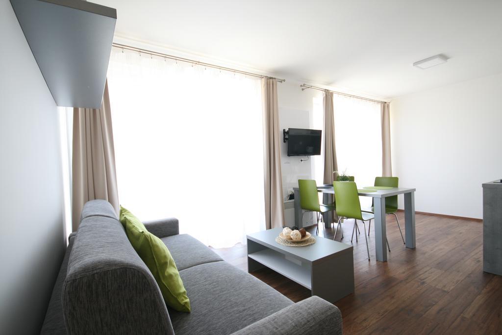 Apartmany Apollon Resort Lednice Luaran gambar